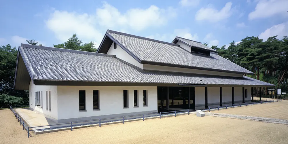 栗田美術館本館外観